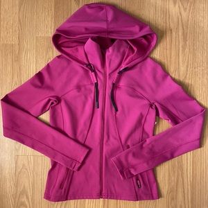 🎉 HOST PICK 🎉 Lululemon Rain Repellent Running Jacket Wild Berry Size 6 NWT